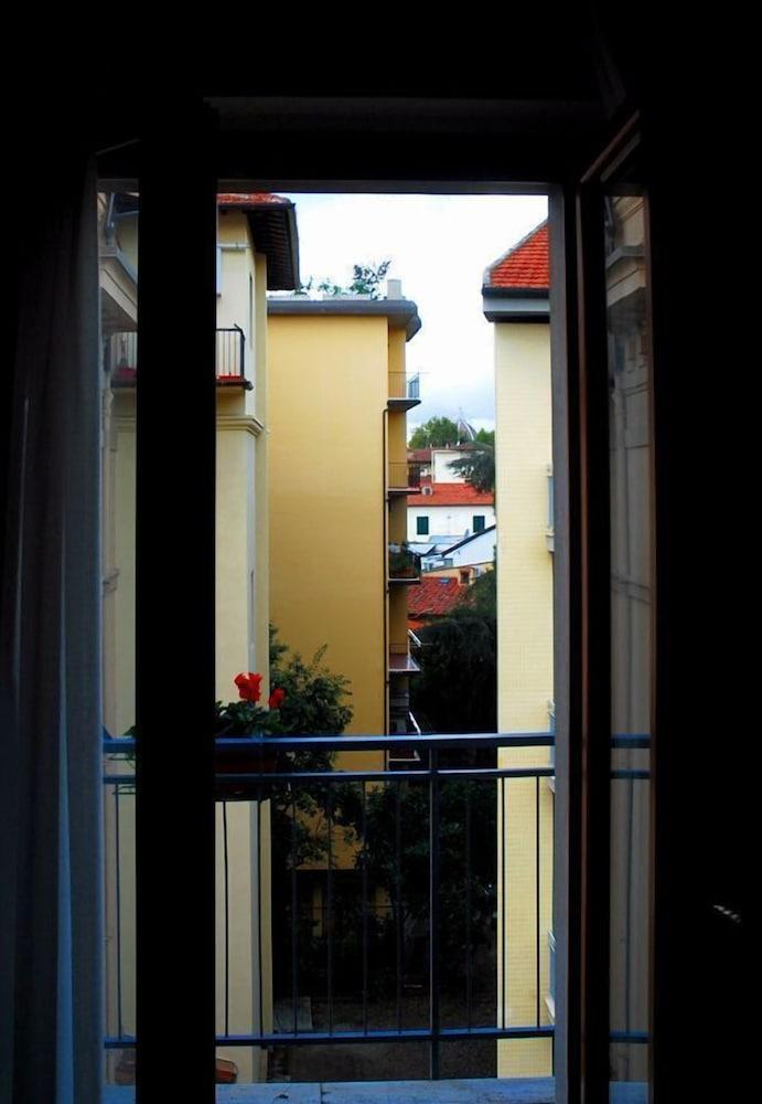 Hotel Bologna Флоренція Екстер'єр фото
