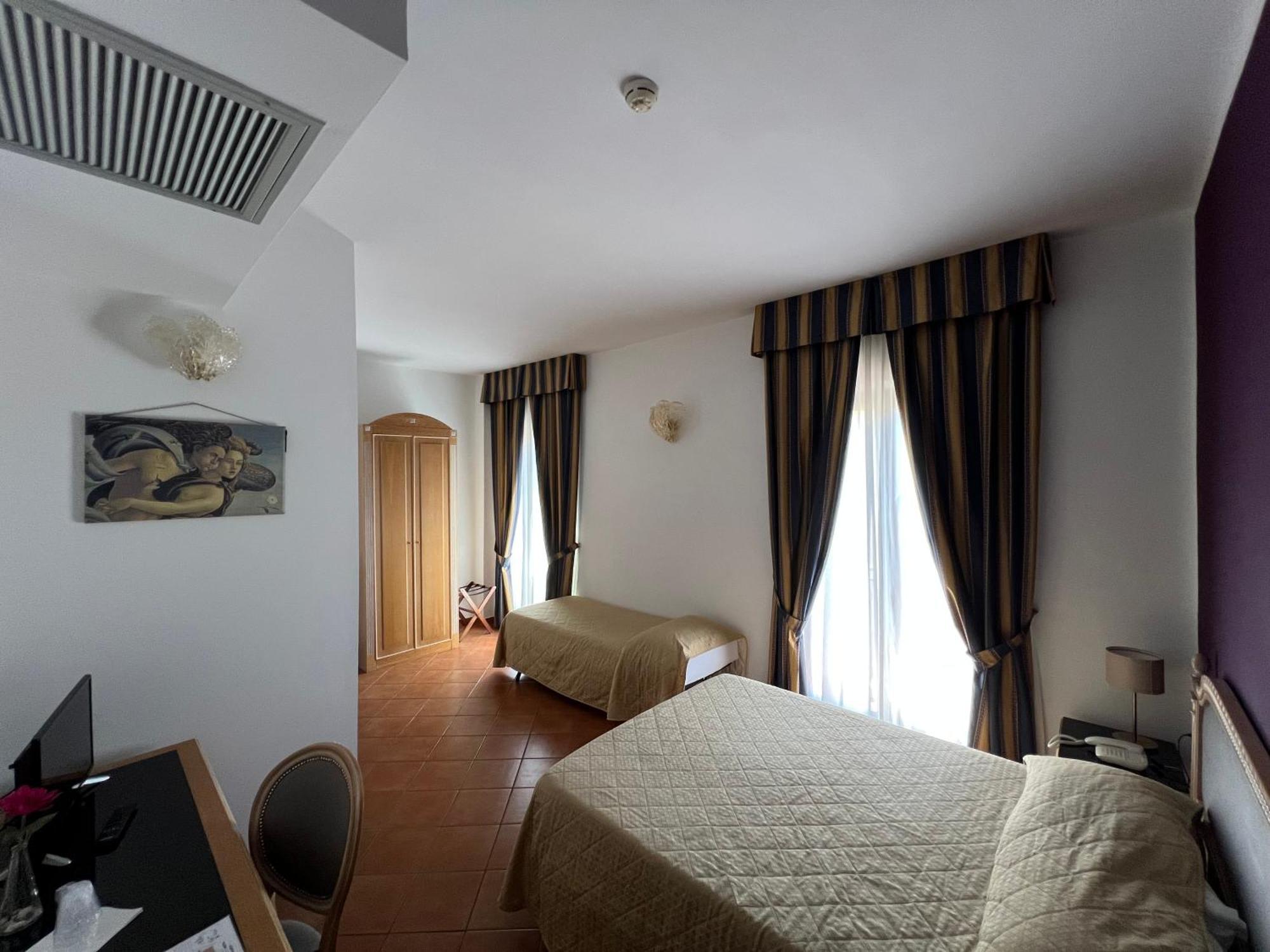 Hotel Bologna Флоренція Екстер'єр фото